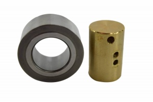 Ролик+ось коромысла клапанов/17mm/впуск перед/выпуск зад CUMMINS ISX, M-4319030PR
