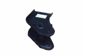 Кронштейн подвески п/прицепа перед, M12070 Кронштейн подвески п/прицепа перед, M12070