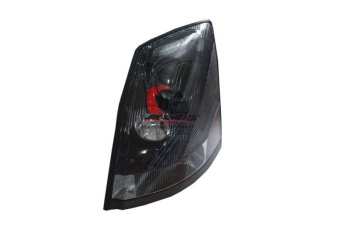 Фара в сборе правая 12V VOLVO VNL 2004~, 82329127